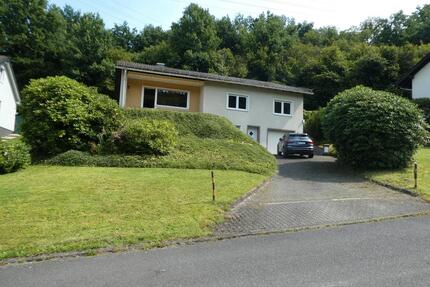 Gepflegtes freistehendes EFH im Bungalowstil - Betzdorf