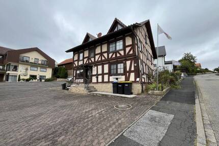 Denkmalgeschütztes, modernisiertes Fachwerkhaus zu verkaufen - Hohenroda Mansbach
