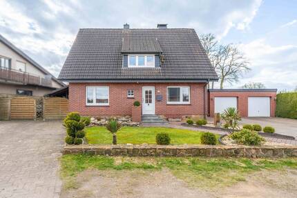 Ein-Zweifamilienhaus in Bramsche mit liebevollem Garten