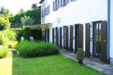 Oberhinkofen: Offene 2,5 Zimmer Souterrain-Oase mit 260 m² Garten - Obertraubling