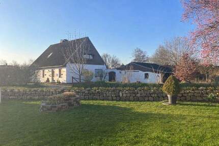 Einfamilienhaus mit großem Grundstück - Süsel Ottendorf