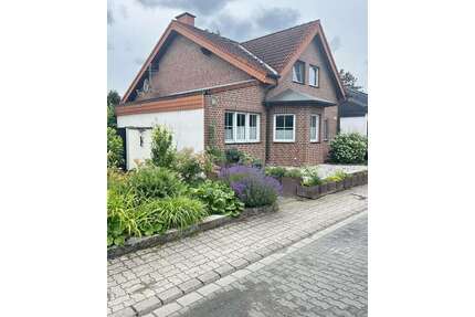 Haus zum Kaufen in Meerbusch 765.000,00 € 160 m²