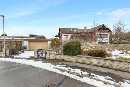 Gehobenes Wohnhaus mit 255 m² Wfl., Indoor-Pool & Sauna - zum Gestalten - Trochtelfingen Steinhilben