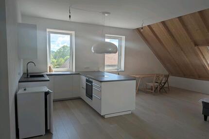 2-Zimmer-Wohnung - 1.050,00&nbsp;EUR Kaltmiete, ca.&nbsp; 75,00&nbsp;m&sup2; in Aichach (PLZ: 86551)