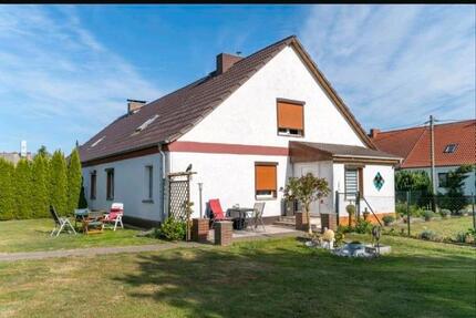 Doppelhaushälfte - 170.000,00&nbsp;EUR Kaufpreis, ca.&nbsp; 168,00&nbsp;m&sup2; in Neetzow-Liepen (PLZ: 17391)