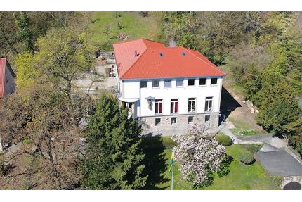 Vollmöbliertes Zimmer mit eigenem Bad in Studenten- WG - Würzburg Steinbachtal