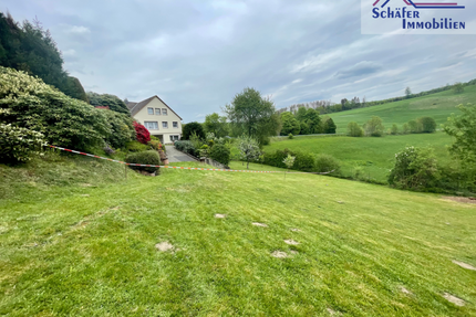 Grundstück zu verkaufen in Neuenrade 100.000,00 € 1800 m²