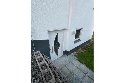 Moderne 2-Zimmer-Wohnung, Fußbodenheizung, Kernsaniert, Terrasse - Hachenburg