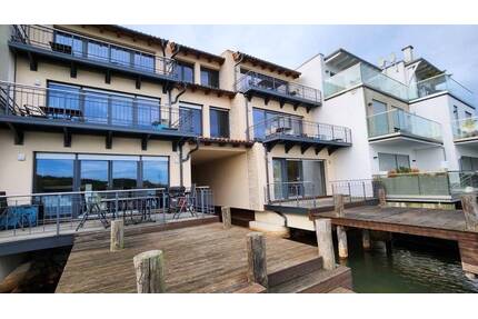 HAUS AM SEE **** MIT BOOTSSTEG - 2.100.000,00&nbsp;EUR Kaufpreis, ca.&nbsp; 297,70&nbsp;m&sup2;&nbsp;Wohnfl&auml;che in Neukieritzsch (PLZ: 04575) Kahnsdorf