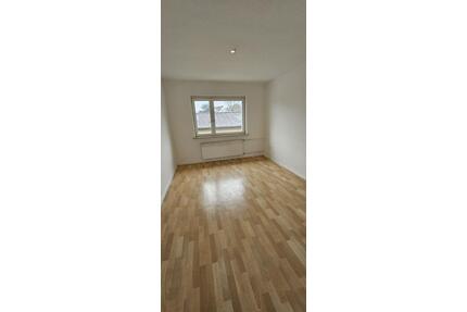 3-Zimmer-Wohnung mit Balkon in Berlin-Lichtenrade-WG geeignet