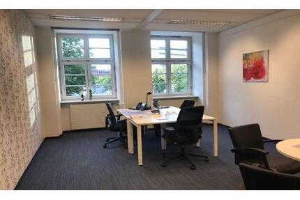 Teambüro im UNESCO-Backstein-Altbau mitten in Hamburgs Altstadt