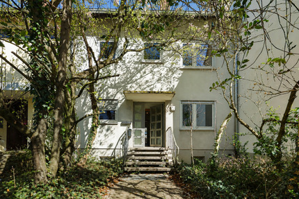 Ein Zuhause mit Platz zum Leben - großzügiges Reihenmittelhaus mit Garten und Doppelgarage - Ludwigshafen Friesenheim/Nord