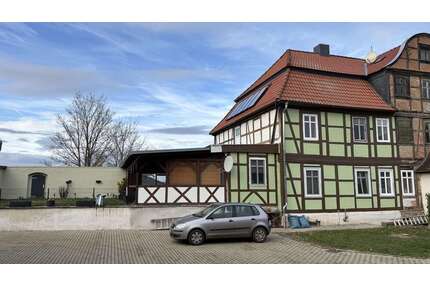 Haus zum Kaufen in Rohrsheim 130.000,00 € 180 m²