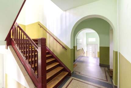 DACHGESCHOSSTRAUM MIT SONNENLOGGIA | Gemütliche 3-Raum-Wohnung mit Tageslichtbad - Leipzig Großzschocher