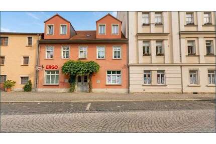 Haus zum Kaufen in Naumburg 120.000,00 € 250 m²