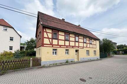 Haus zum Kaufen in Klingenberg 30.000,00 € 92.4 m²