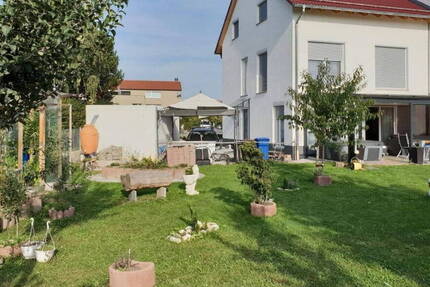 Provisionsfreie große Doppelhaushälfte in Mering St. Afra mit Anbau-Potenzial und sonnigem Garten