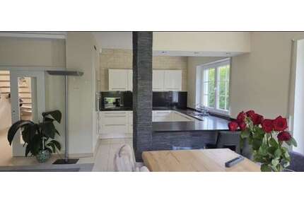 Haus zum Mieten in Berlin 4.500,00 € 208 m²