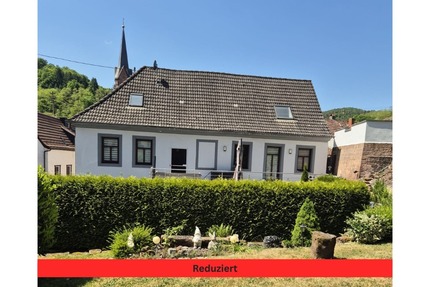 Kernsaniertes Einfamilienhaus mit modernem Look und traumhaftem Garten in Weidenthal