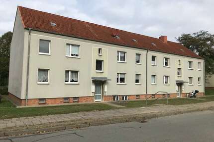 Wohnung zum Mieten in Crivitz 335,00 € 58.6 m²