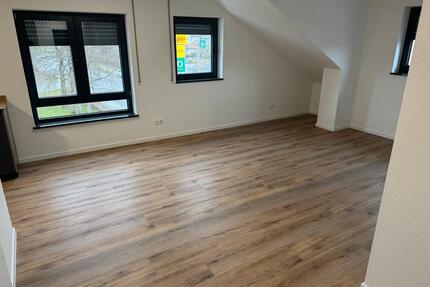 Wohnung zu Miete 3 Zimmer - 950,00&nbsp;EUR Kaltmiete, ca.&nbsp; 72,00&nbsp;m&sup2; in Pfullendorf (PLZ: 88630)