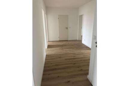 Wohnung zum Mieten in Salzgitter-Thiede 750,00 € 93 m²