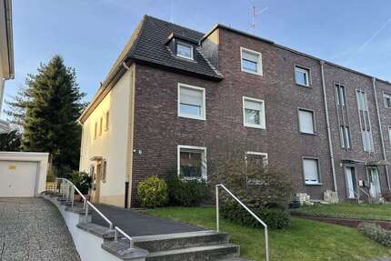 Haus zum Kaufen in Mönchengladbach-Schmölderpark-Schmölderpark 279.000,00 € 204 m²