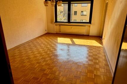 3 Zimmerwohnung in Berenbostel mit Balkon, Garage und Potential - Garbsen