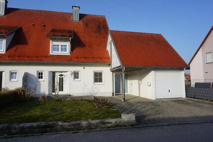 Geräumige Doppelhaushälfte in Herrieden (OT) zur Miete