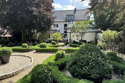 *Ein modernes TRAUMhaus für Mehrgenerationen, Platzsuchende mit mehreren Terrassen-großem Garten* - Hückelhoven Kleingladbach