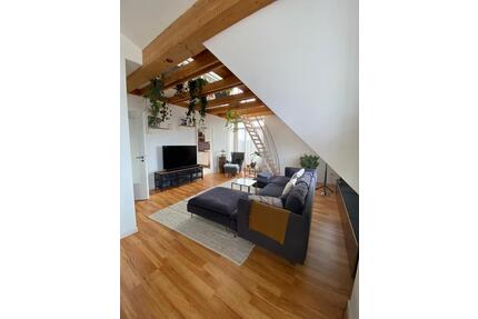 99qm DG-Galeriewohnung mit Balkon in Altdorf