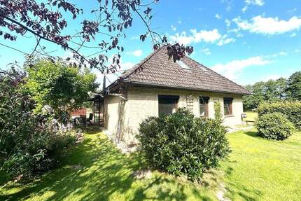 Volksbank Immobilien: Bungalow mit ausgebautem Dachgeschoss - Provisionsfrei - Rhade