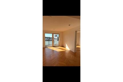 Gehobene Neubauwohnung mit guter Anbindung (Nürn. OstSchwaig) - Lauf an der Pegnitz