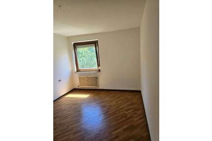 Wohnung zum Mieten in Esslingen 607,43 € 57.85 m²
