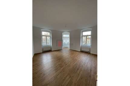 Wohnung zum Mieten in Pirna 715,00 € 77.09 m²