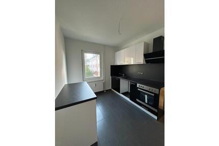 ZUSAMMEN WOHNEN WAR NOCH NIE SO SCHÖN - Top sanierte 3 Zimmer Wohnung, moderne EBK und elegantem Bad - Wolfsburg Alt-Wolfsburg