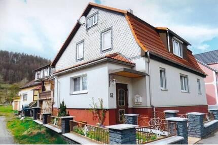 Großes EFH (DHH) in 96528 Frankenblick, OT Grümpen