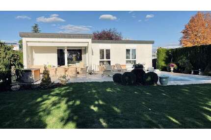 Haus zum Kaufen in Herrenberg-Oberjesingen 725.000,00 € 156 m²