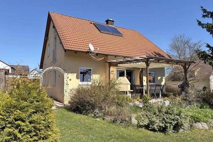Familienfreundliches Anwesen in Seybothenreuth mit großem Garten
