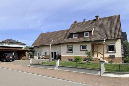 Attraktives 1-2 Familienhaus in schöner Ortsrandlage von Grafenhausen - Kappel-Grafenhausen
