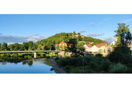 Modern geschnittene 4 Zimmer Wohnung mit 2 Balkone in BUL - Burglengenfeld