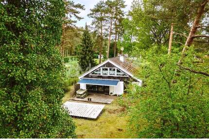 Ein- oder Zweifamilienhaus mit weitläufigem Waldgrundstück in Brietlingen-Moorburg.