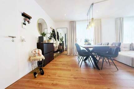 Haus zum Kaufen in Krumbach 1.255.000,00 € 364 m²