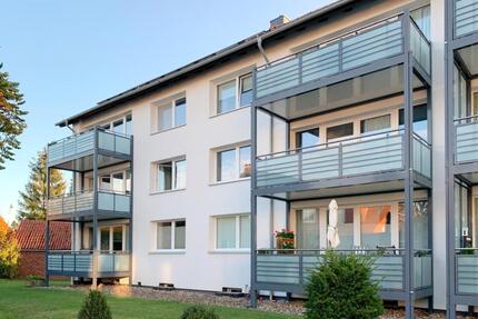 Schöner, großer Balkon, moderne 3-Zimmer-Wohnung im 1. OG, zentrale Lage in Mellendorf, Wedemark