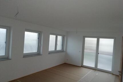 3,5 Zimmer helle neuwertige Wohnung im 1. OG (Zweifamilienhaus) - Ochsenhausen