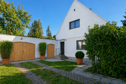 Haus zum Kaufen in München 980.000,00 € 130 m²
