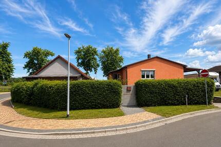 Wohnen & Vermieten: Zwei Häuser auf einem Grundstück nahe Ostsee - Ueckermünde