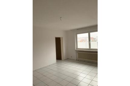 Kapitalanlage - Wohnung 2 Zimmer, Kitchenette und Bad - Homburg