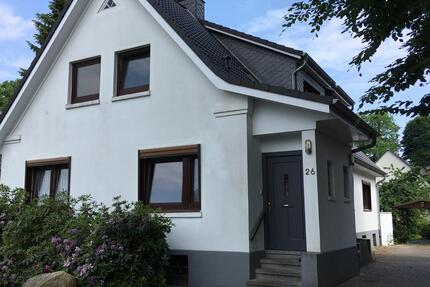 Hausteil mit 2 Wohnungen für Gestalter mit Potenzial; tolle Lage! - Hamburg Altona