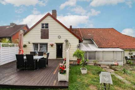 Haus zum Kaufen in Delligsen 69.000,00 € 143.25 m²